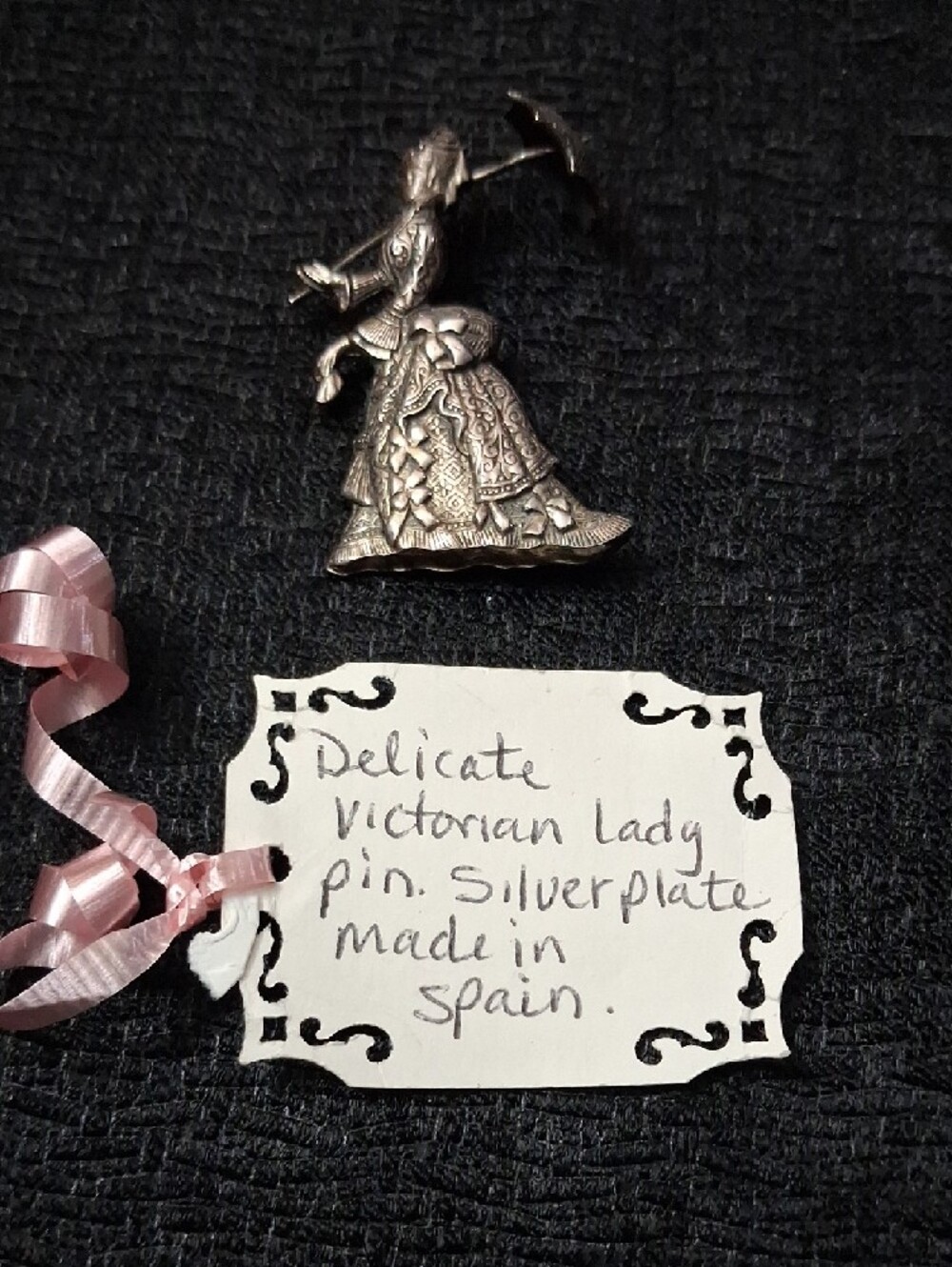 Vintage Silverplate Victorian Lady Brooch with Parasol - Picture 3 of 4